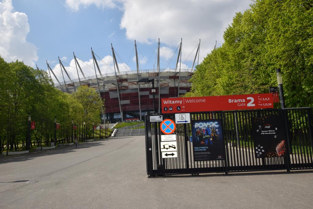 Elegant Apartment Stadion Narodowy Warsaw Exterior photo
